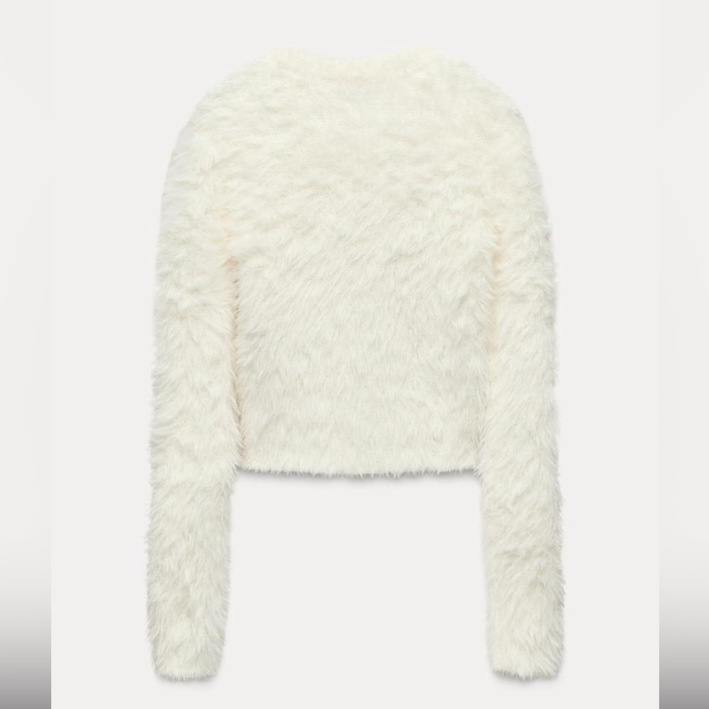 Zara floral faux fur sweater, with matching tonal raised textured roses - Picture 3 of 7